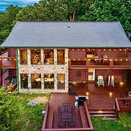 Panorama Mountain View Cabin, Less Than 10 Miles From Gatlinburg And Dollywood, Dog Friendly, 6 Bedrooms Sleeps 17, Fire Pit, Hottub, Washer Dryer, Fully Loaded Kitchen, Gameroom With A Tv, Pool Table, Arcade, Air Hockey, And Foosball Sevierville Εξωτερικό φωτογραφία